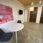 у львові на вулиці лесі українки 19 Apartamento *