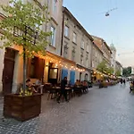 у львові на вулиці лесі українки 19 Apartamento Leópolis