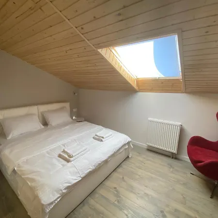 у львові на вулиці лесі українки 19 לבוב