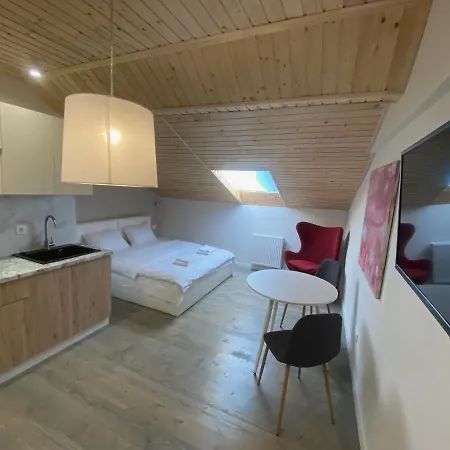 у львові на вулиці лесі українки 19 Lägenhet *