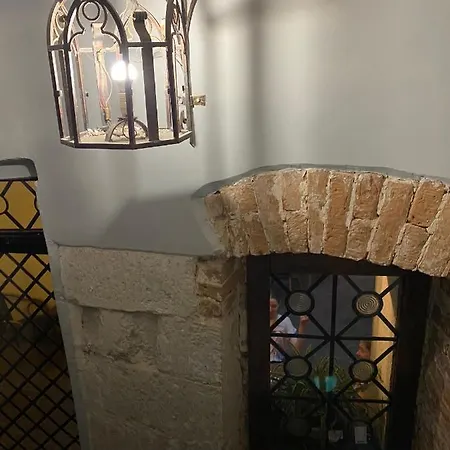 у львові на вулиці лесі українки 19 *